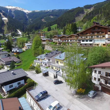 Summer & Winter Fun By In One アパート